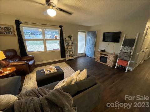 4349 Oak Brook Ct, Trinity, NC 27370 photo 4