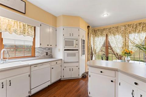 775 Grasmere Ln, Clover, SC 29710 photo 11