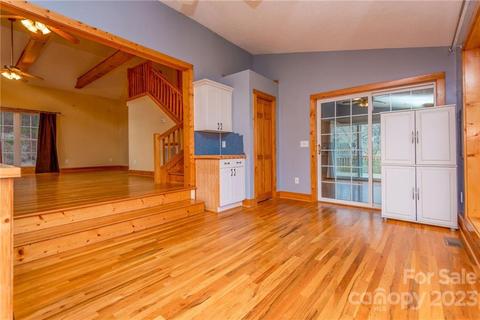 1481 Summit Ridge Rd, Purlear, NC 28665 photo 19