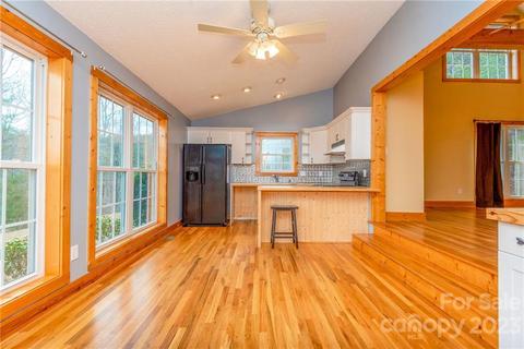 1481 Summit Ridge Rd, Purlear, NC 28665 photo 20