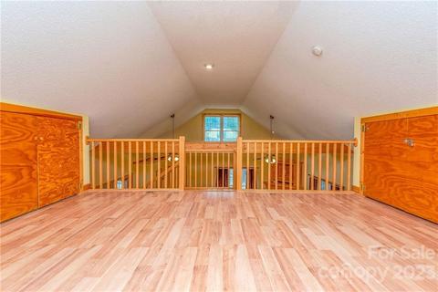 1481 Summit Ridge Rd, Purlear, NC 28665 photo 33