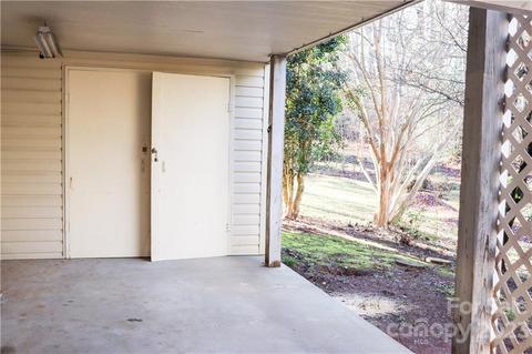 219 E Constance St, Columbus, NC 28722 photo 32