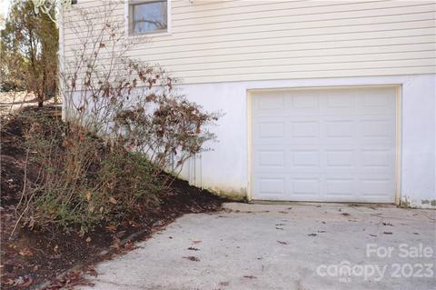 219 E Constance St, Columbus, NC 28722 photo 30
