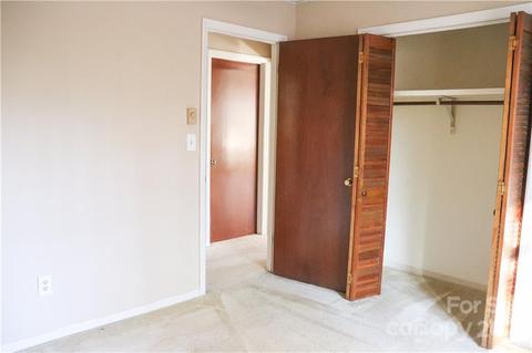 219 E Constance St, Columbus, NC 28722 photo 5
