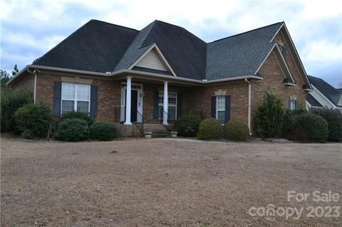 102 Falling Leaf Ln, Elgin, SC 29045