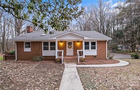 1410 Colonial E Dr E, Salisbury, NC 28144 photo 3