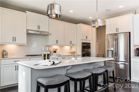 2805 Suffolk Pl, Fort Mill, SC 29715
