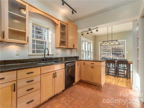 175 Red Oak Ln, Marshall, NC 28753 photo 8