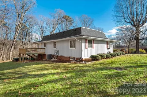 213 Devonwood Dr, Marion, NC 28752 photo 3