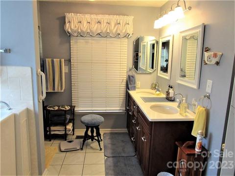 55 Harmon Cv, Clyde, NC 28721 photo 16