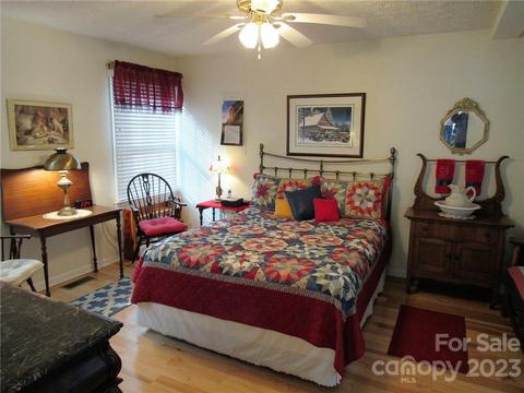 55 Harmon Cv, Clyde, NC 28721 photo 12