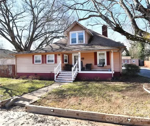 258 Statesville Ave, Mooresville, NC 28115