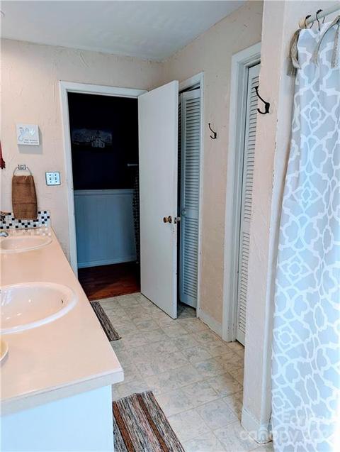 1180 Guy Rd, Hickory, NC 28602 photo 21