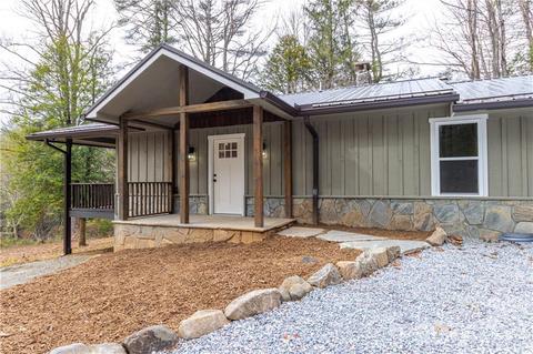 18808 Rosman Hwy, Sapphire, NC 28774
