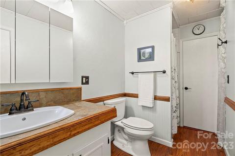 534 Hawk Ridge Rd, Deep Gap, NC 28618 photo 21
