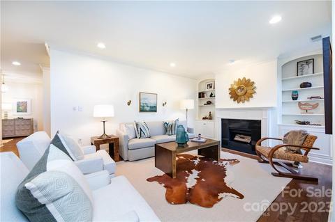 848 Cherokee Rd, Charlotte, NC 28207