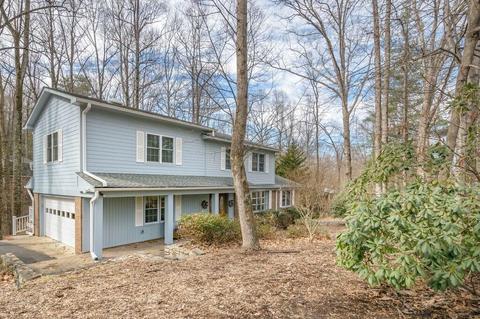 183 Long John Dr, Hendersonville, NC 28791