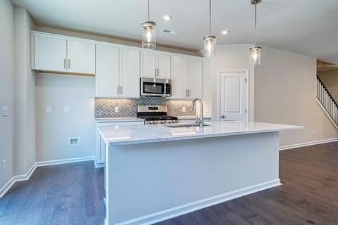 513 Madison Falls Ct, Fort Mill, SC 29708