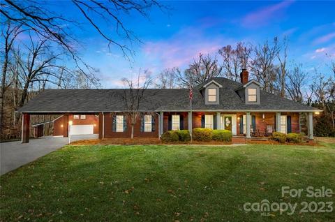 1219 Forest Bluff Dr, Midland, NC 28107 photo 2