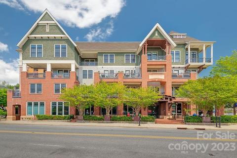 190 Broadway St #502, Asheville, NC 28801
