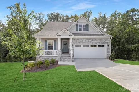 24554 Blue Heron Cir #401, Lancaster, SC 29720