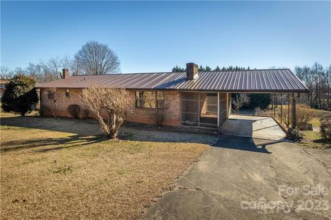 1961 Icard Ridge Rd, Taylorsville, NC 28681