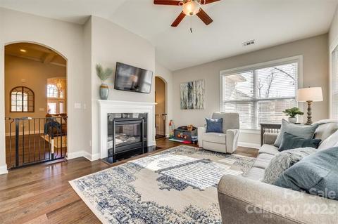 579 Daventry Ct, Clover, SC 29710 photo 32