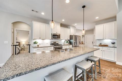 579 Daventry Ct, Clover, SC 29710 photo 18