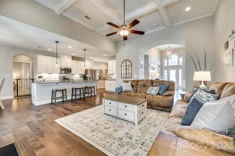 579 Daventry Ct, Clover, SC 29710 photo 13