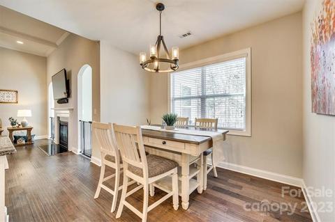 579 Daventry Ct, Clover, SC 29710 photo 17