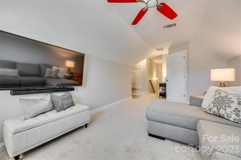 579 Daventry Ct, Clover, SC 29710 photo 27
