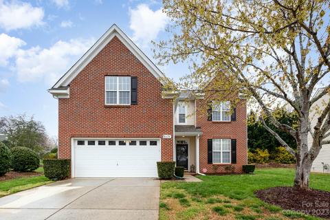 6026 Grove Creek Ln, Charlotte, NC 28273