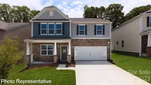 808 Monterey Ct, Asheville, NC 28806