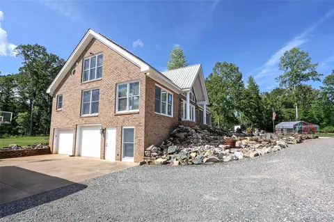 9616 Mini Ranch Rd, Waxhaw, NC 28173
