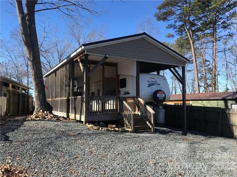 295 Lake Tillery Trl #E111, Mount Gilead, NC 27306