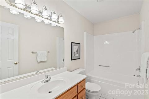 6030 Dockside Dr, Hickory, NC 28601 photo 24