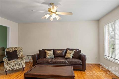 6030 Dockside Dr, Hickory, NC 28601 photo 8