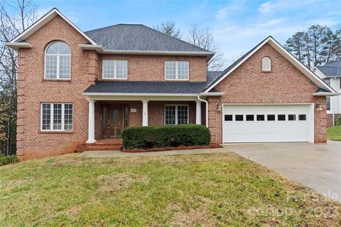 6030 Dockside Dr, Hickory, NC 28601 photo 1