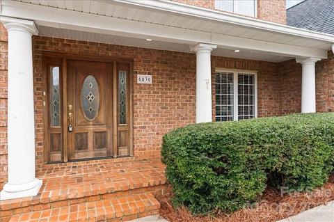 6030 Dockside Dr, Hickory, NC 28601 photo 4