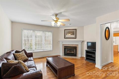 6030 Dockside Dr, Hickory, NC 28601 photo 9
