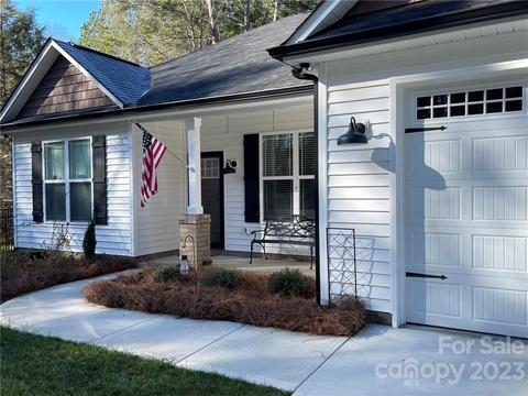 2407 Collins Dr, Albemarle, NC 28001 photo 3