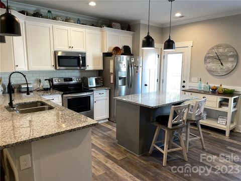 2407 Collins Dr, Albemarle, NC 28001 photo 9