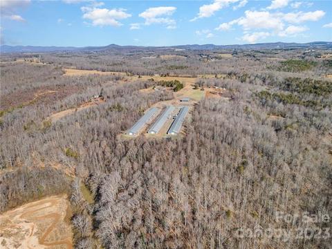 1186 Lambert Dr, Hiddenite, NC 28636 photo 6