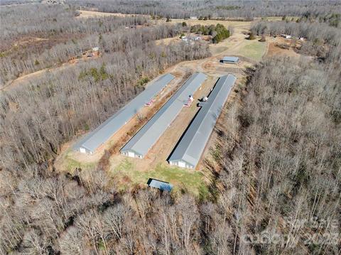 1186 Lambert Dr, Hiddenite, NC 28636 photo 8