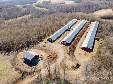 1186 Lambert Dr, Hiddenite, NC 28636 photo 1