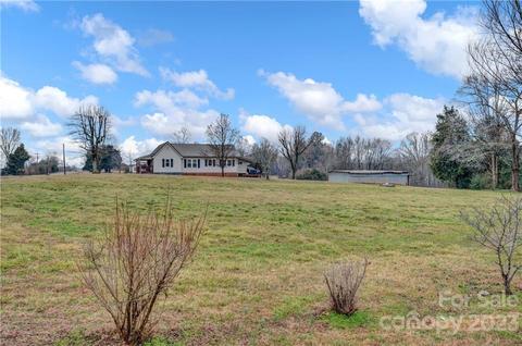 1106 E Memorial Hwy, Harmony, NC 28634 photo 25