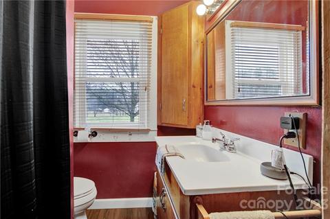 1106 E Memorial Hwy, Harmony, NC 28634 photo 10