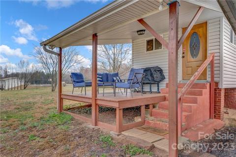 1106 E Memorial Hwy, Harmony, NC 28634 photo 19