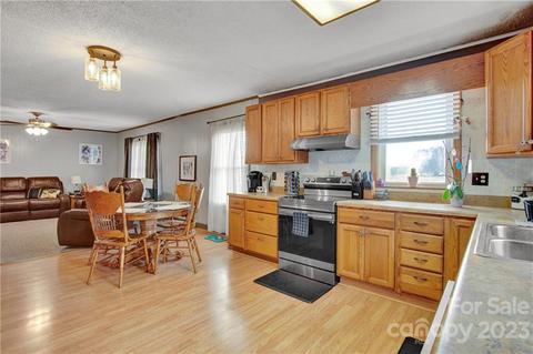 1106 E Memorial Hwy, Harmony, NC 28634 photo 6