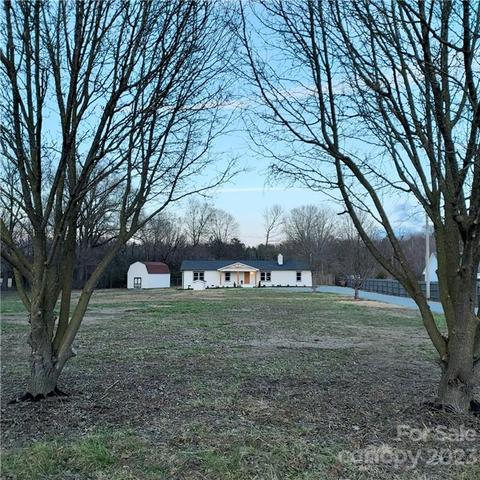 5601 Medlin Rd, Monroe, NC 28112 photo 2